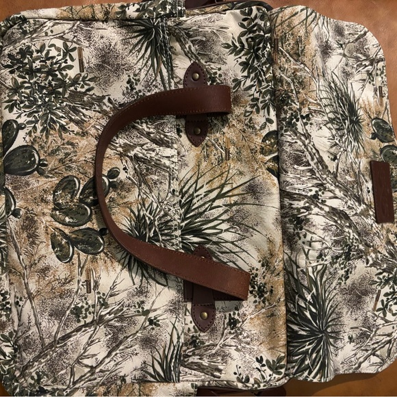 Game Guard Signature Computer Bag - Picture 5 of 5